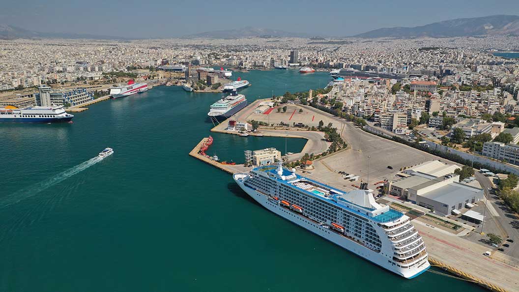 Piraeus port