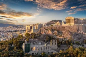 Is Athens worth a stopover on the way to the Greek islands?