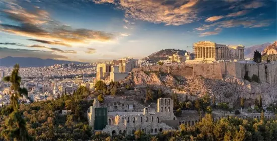 Is Athens worth a stopover on the way to the Greek islands?